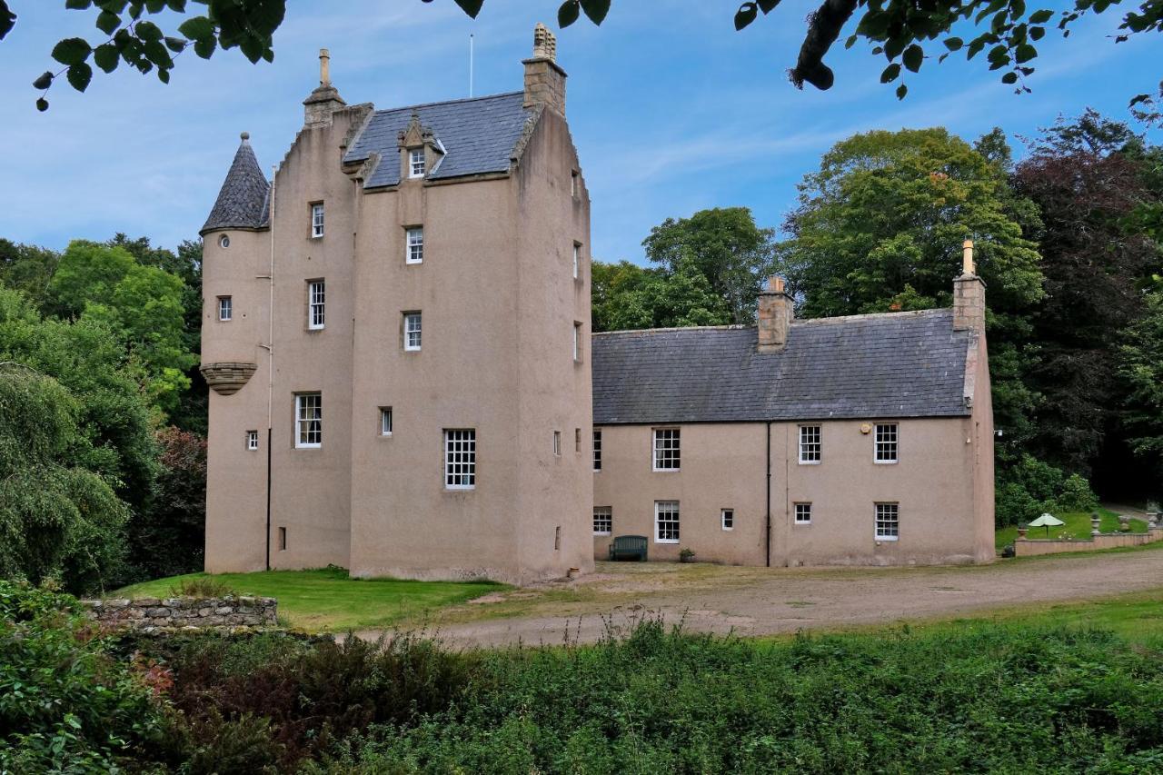 فيلا East Wing Lickleyhead Castle Auchleven المظهر الخارجي الصورة